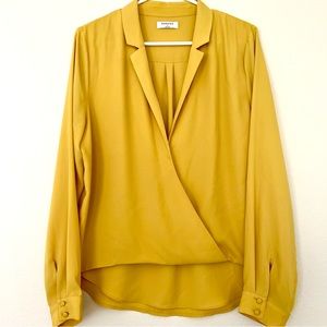 Yellow top from Babaton ☀️☀️